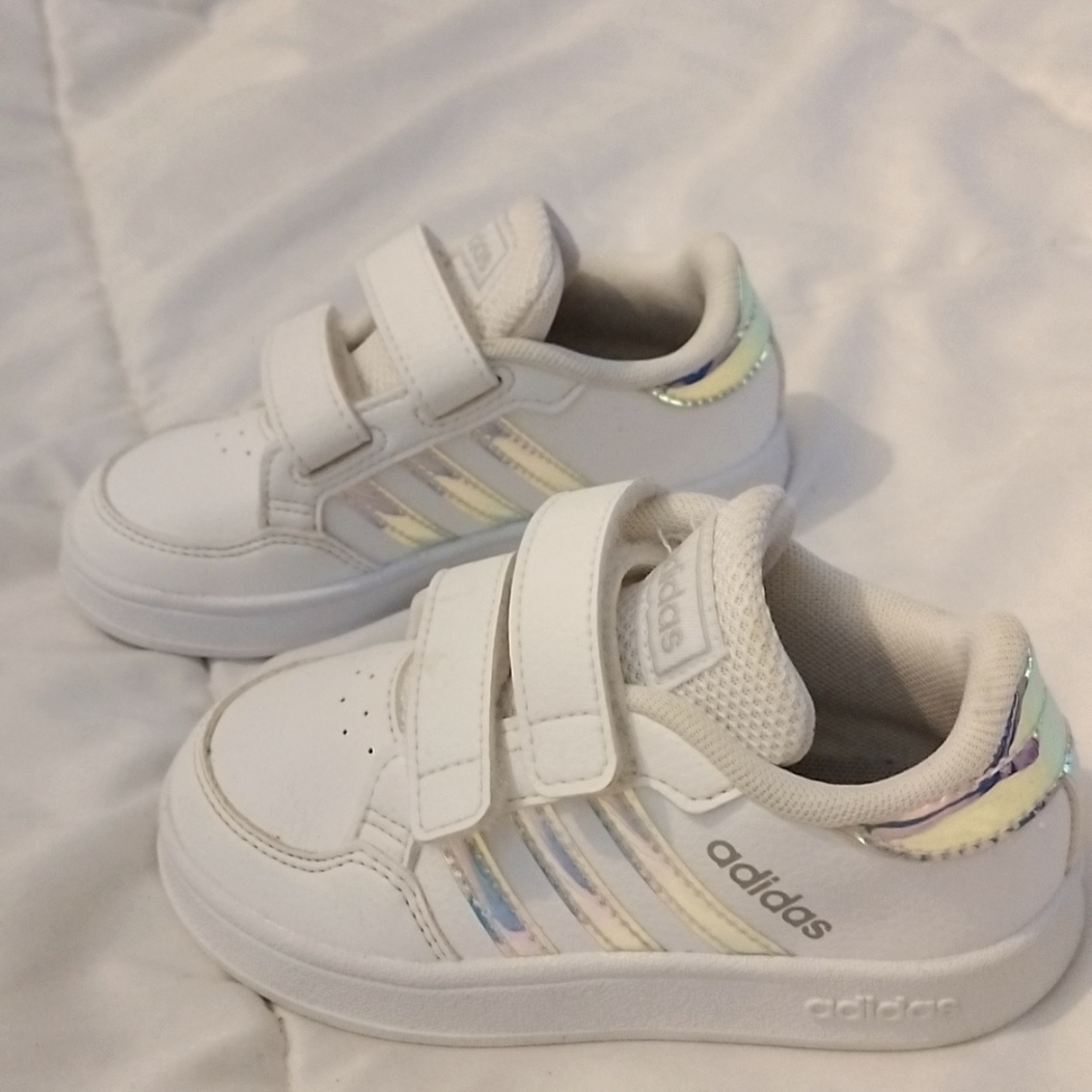 Adidas toddler size 7
